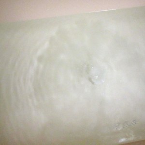 fizzing in tub 01 signed